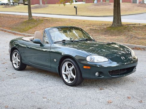Used 2001 MAZDA MX-5 Miata Special Edition image 4