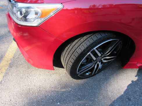 Used 2016 Honda Accord Sport image 17