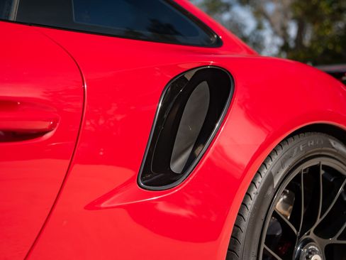 Used 2017 Porsche 911 Turbo image 25