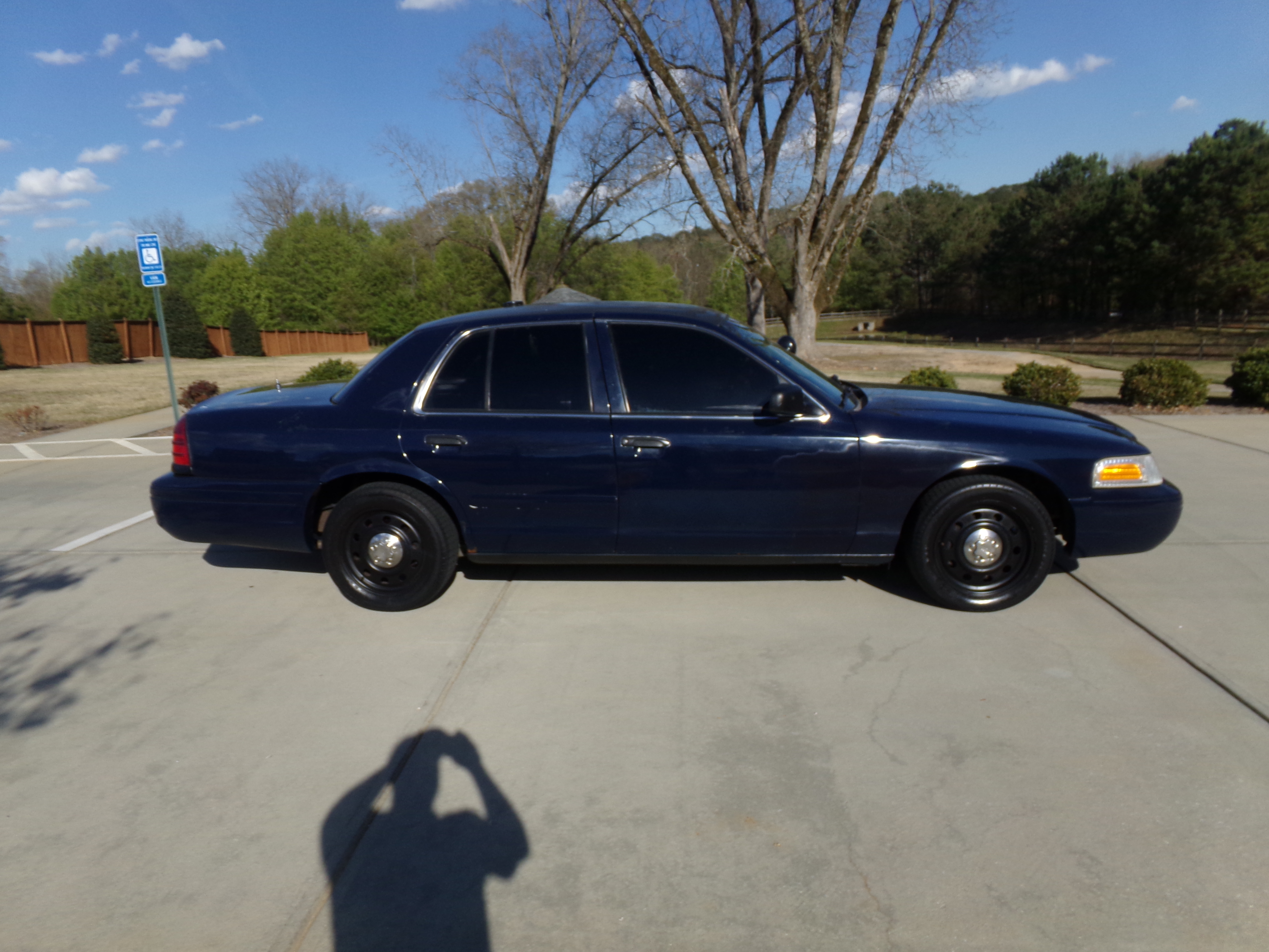 Used 2007 Ford Crown Victoria Police Interceptor RWD image 6