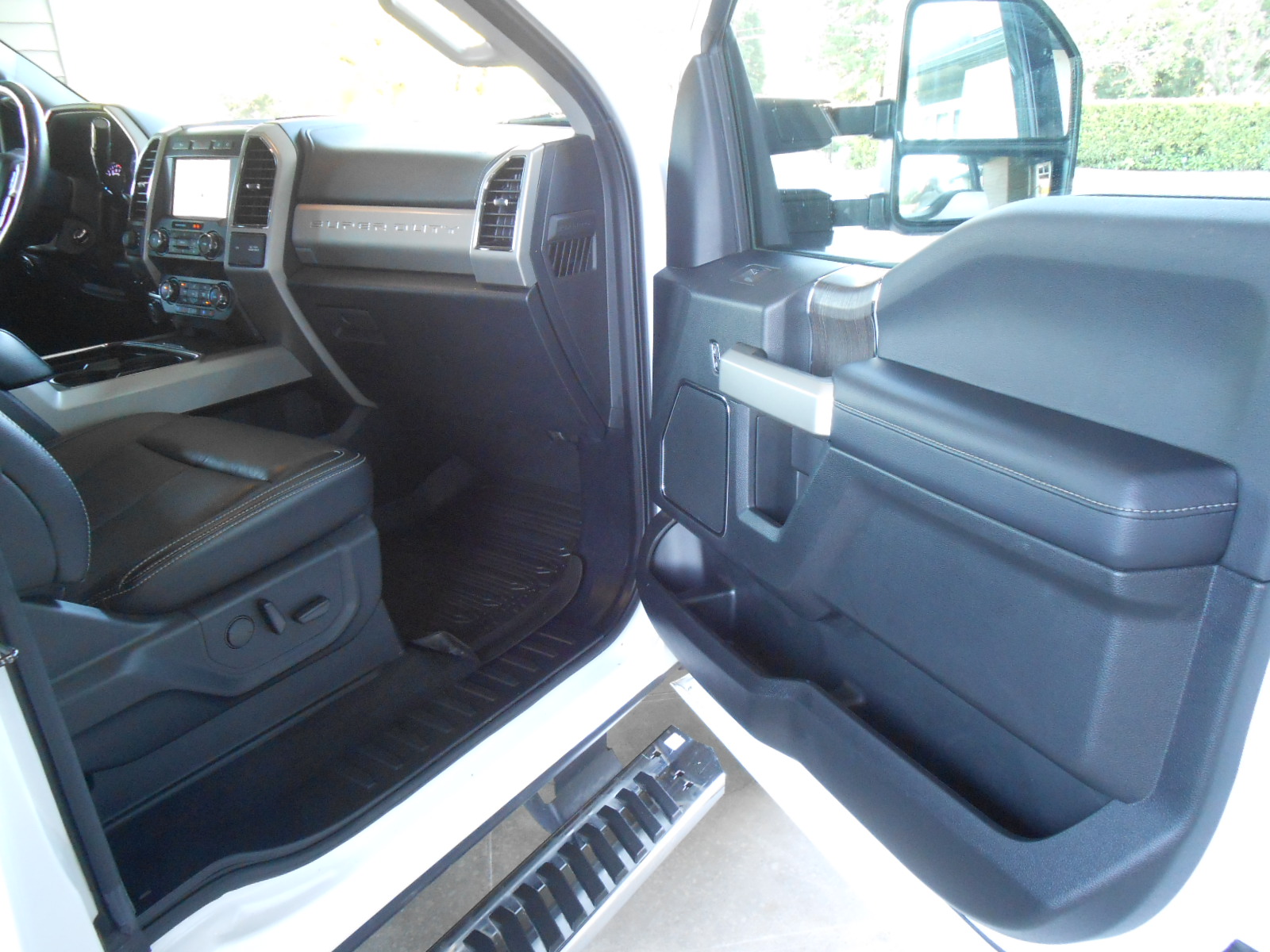 Used 2021 Ford F250 Lariat AWD/4WD image 13