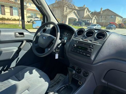 Used 2013 Ford Transit Connect XLT image 3