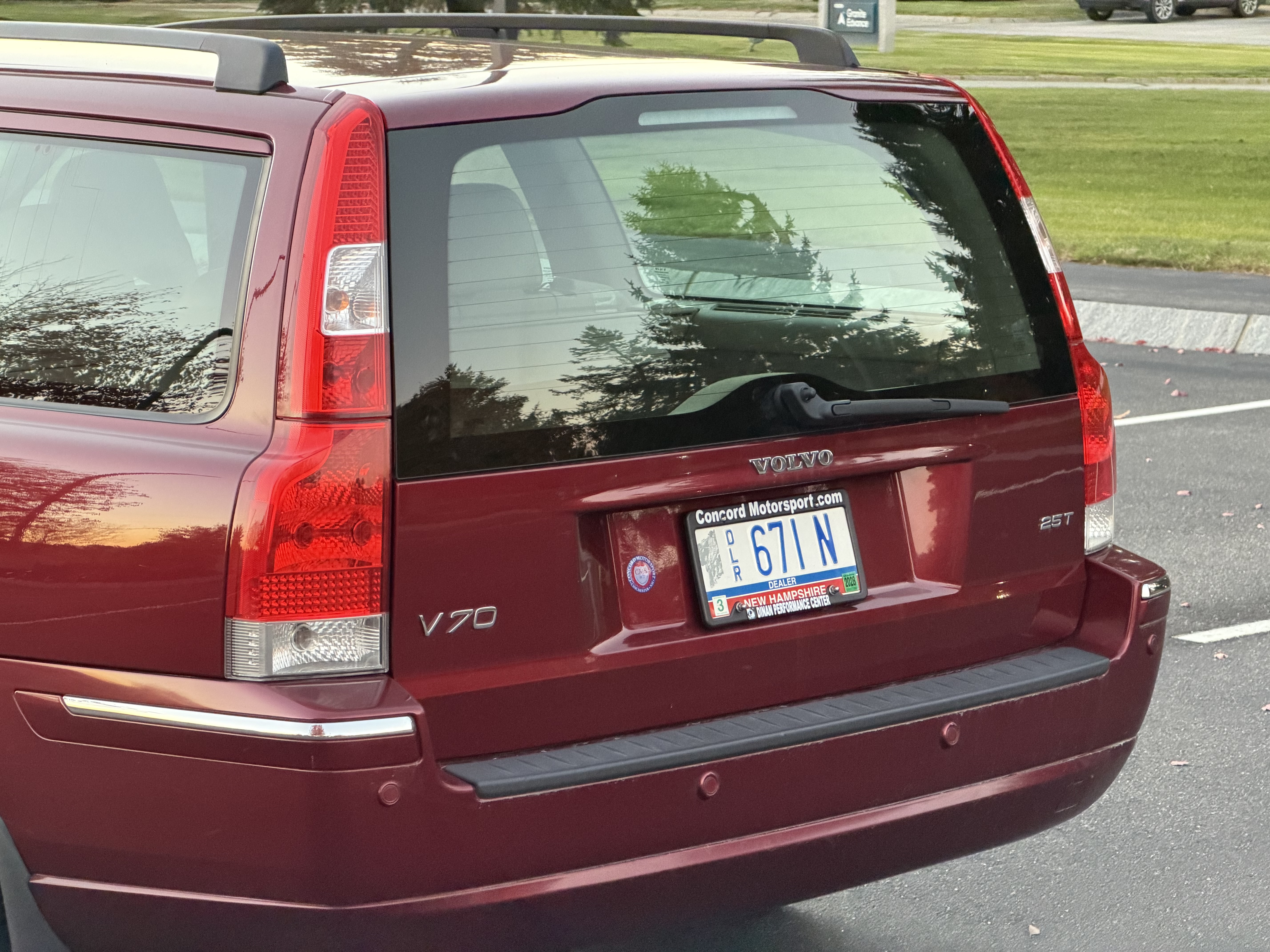 Used 2006 Volvo V70 2.5T FWD image 16