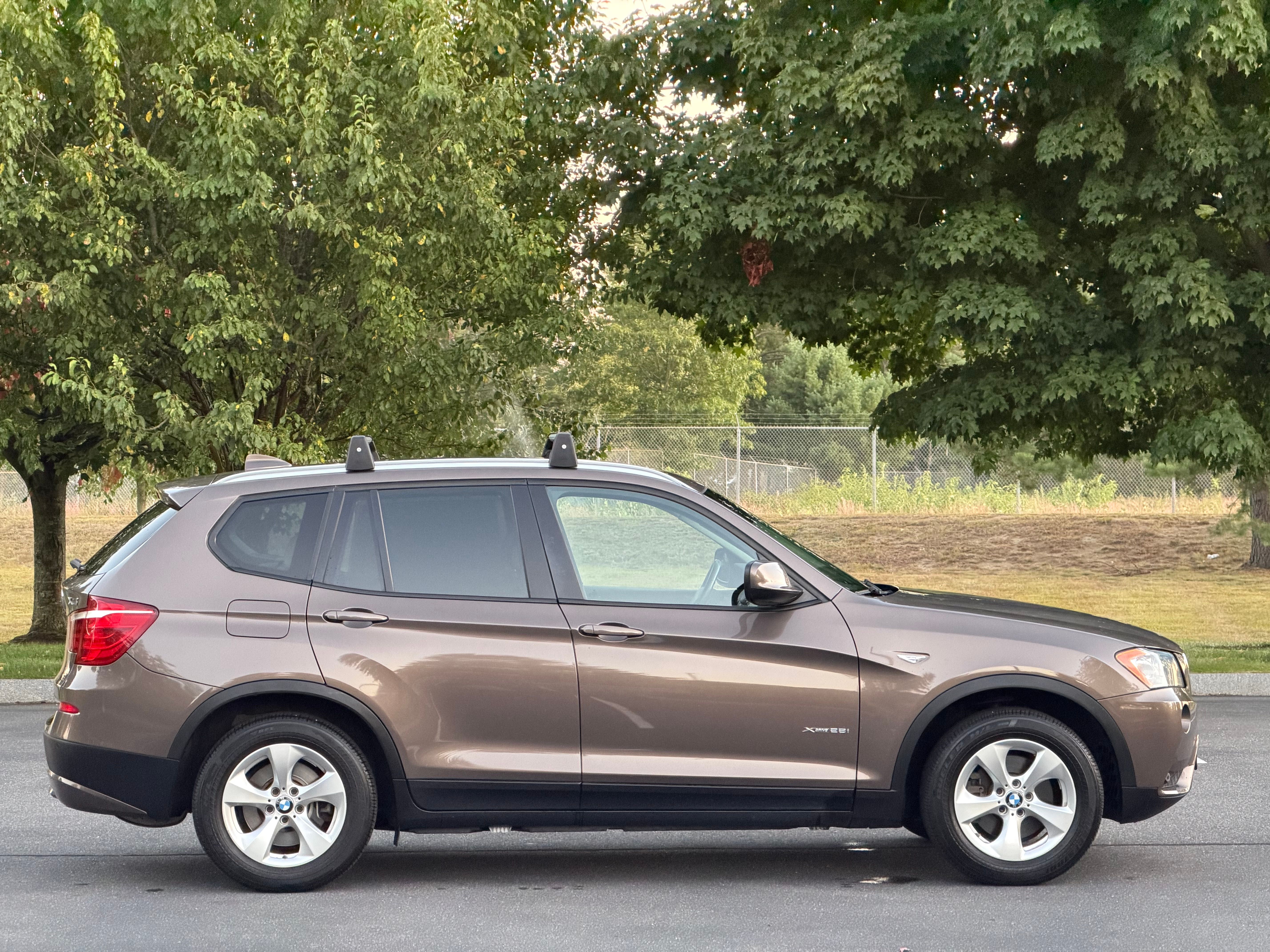 Used 2012 BMW X3 xDrive28i AWD/4WD image 2