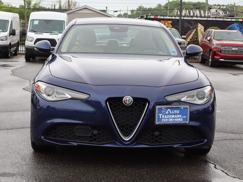 Used 2018 Alfa Romeo Giulia Ti AWD w/ Lusso Package image 3