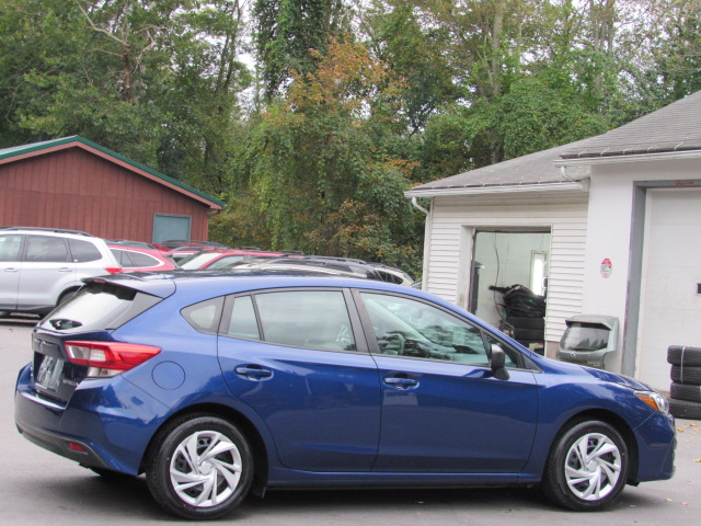 Used 2018 Subaru Impreza 2.0i Hatchback AWD/4WD image 10