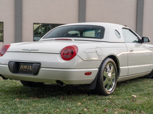 Used 2003 Ford Thunderbird image 15