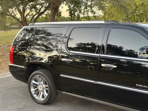 Used 2014 Cadillac Escalade ESV Platinum image 61