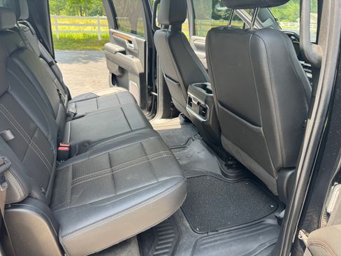 Used 2024 Chevrolet Silverado 3500 High Country AWD/4WD image 14
