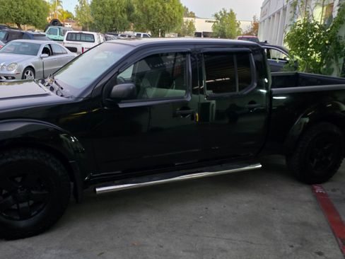 Used 2012 Nissan Frontier SV image 54