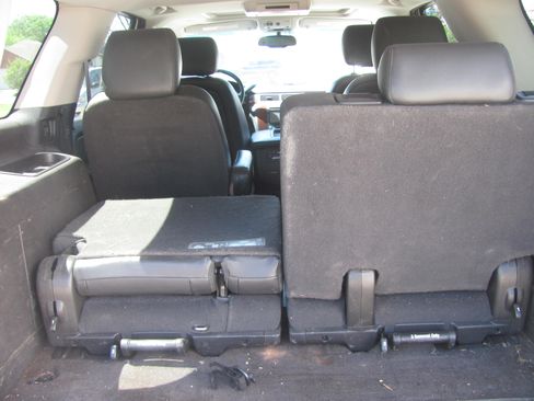 Used 2014 Chevrolet Tahoe LTZ image 6