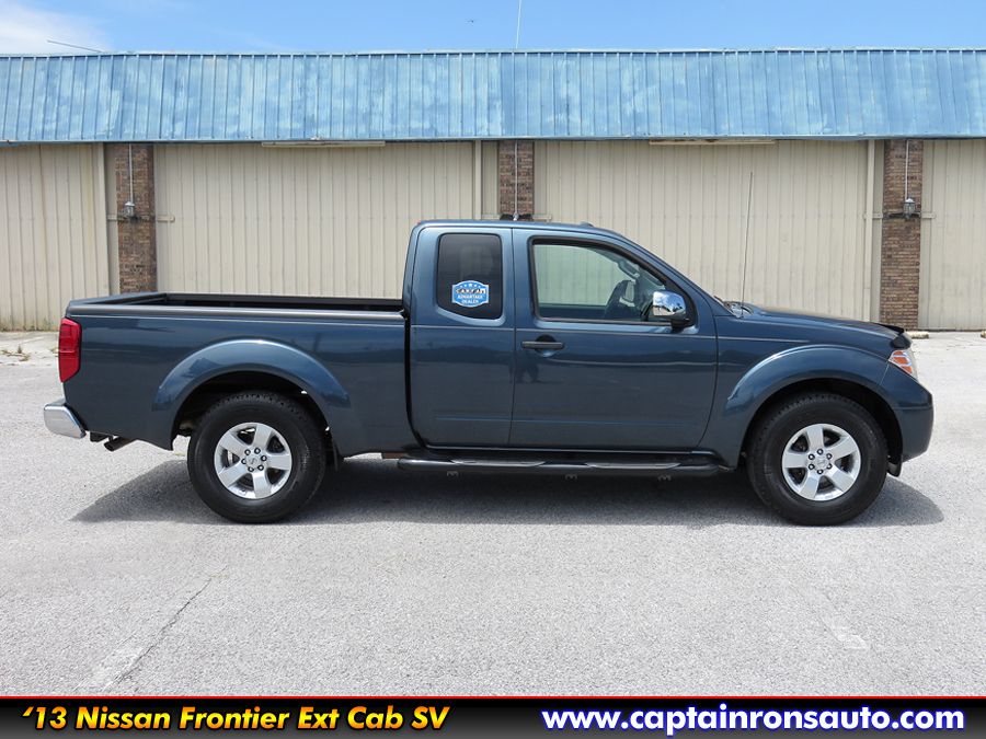 Used 2013 Nissan Frontier King Cab SV RWD image 17