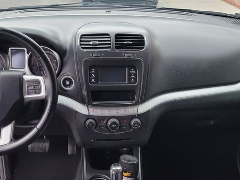 Used 2018 Dodge Journey SE image 10