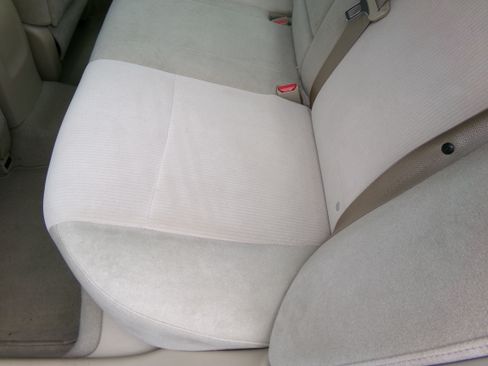 Used 2013 Nissan Altima SV FWD image 10