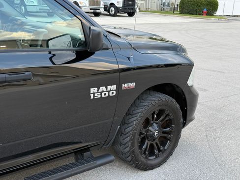Used 2014 RAM 1500 ST RWD image 60