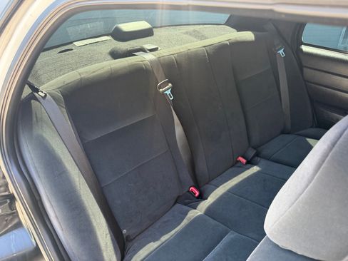 Used 2011 Ford Crown Victoria Police Interceptor RWD image 25