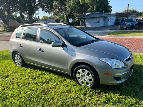 Used 2011 Hyundai Elantra Touring GLS FWD image 7