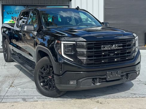 Used 2024 GMC Sierra 1500 Elevation image 1