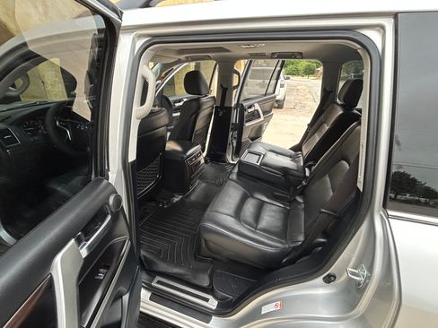 Used 2019 Toyota Land Cruiser AWD/4WD image 13
