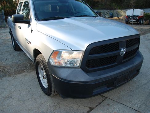 Used 2016 RAM 1500 2WD Quad Cab ST image 5