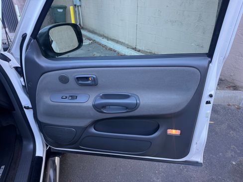 Used 2006 Toyota Tundra SR5 image 29