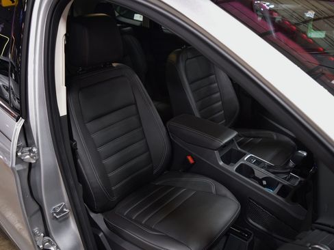 Used 2017 Ford Escape Titanium image 21