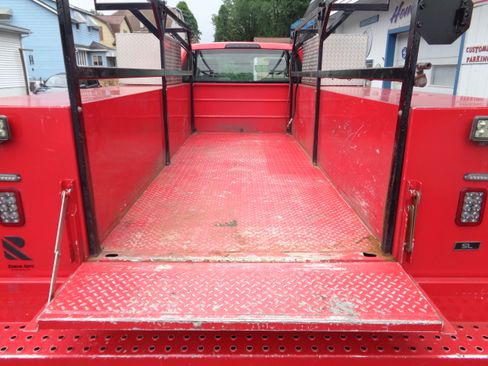 Used 2017 Ford F550 2WD Regular Cab Super Duty image 8