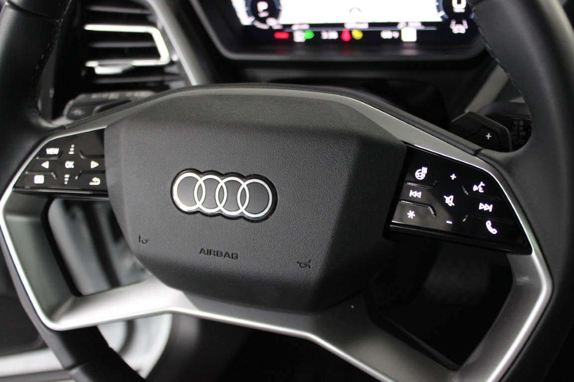 Used 2024 Audi Q4 e-tron quattro Prestige Sportback AWD/4WD image 26