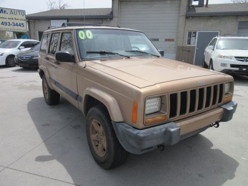 Used 2000 Jeep Cherokee Sport AWD/4WD image 2