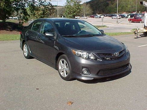 Used 2012 Toyota Corolla S image 2