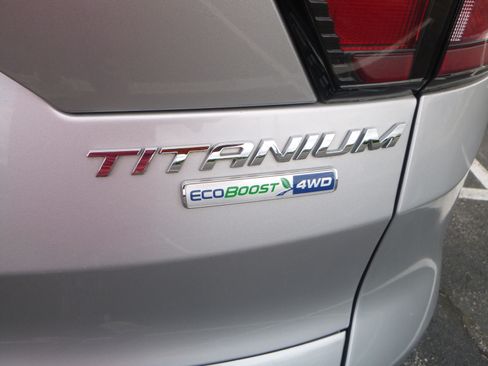 Used 2017 Ford Escape 4WD Titanium image 11