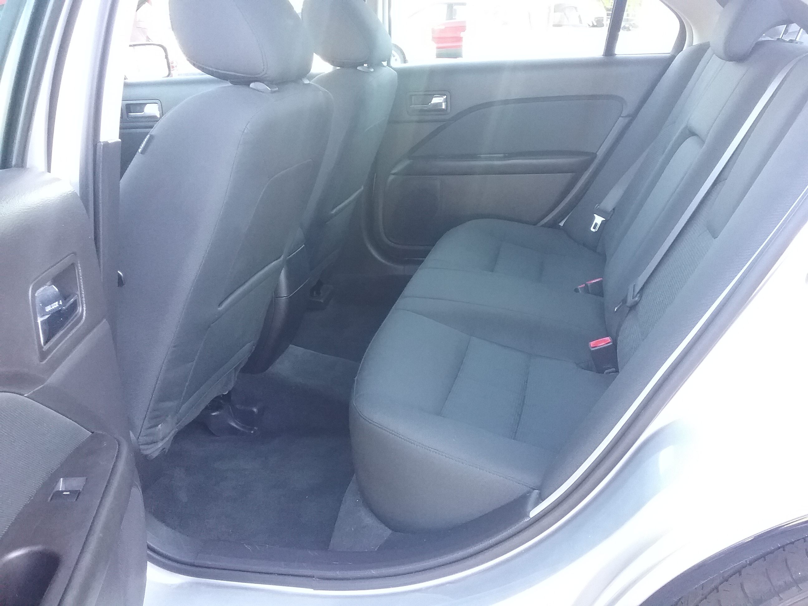 Used 2011 Ford Fusion SE FWD image 6