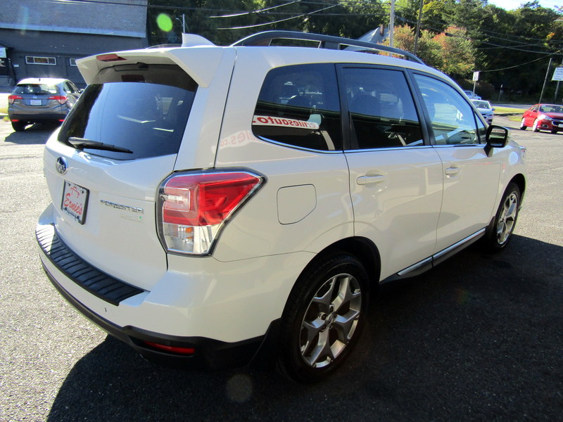 Used 2017 Subaru Forester 2.5i Touring AWD/4WD image 4
