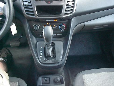 Used 2022 Ford Transit Connect XL FWD image 14