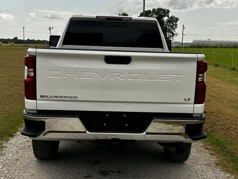 Used 2023 Chevrolet Silverado 2500 4x4 Crew Cab LT image 5