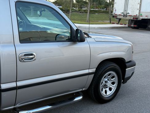 Used 2007 Chevrolet Silverado 1500 Classic W/T image 62