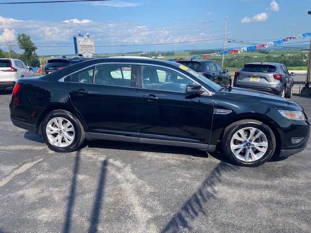 Used 2012 Ford Taurus SEL FWD image 4
