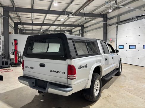 Used 2003 Dodge Dakota SXT image 6