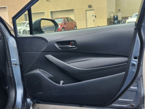 Used 2022 Toyota Corolla LE image 22