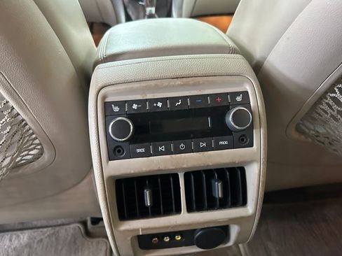 Used 2010 Cadillac SRX 2WD Premium image 20