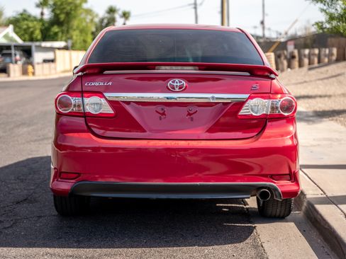 Used 2013 Toyota Corolla LE image 4