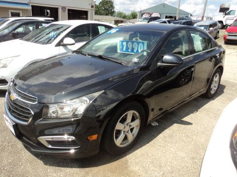 Used 2016 Chevrolet Cruze Limited LT image 1
