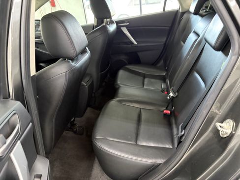Used 2010 MAZDA MAZDA3 s Hatchback FWD image 9