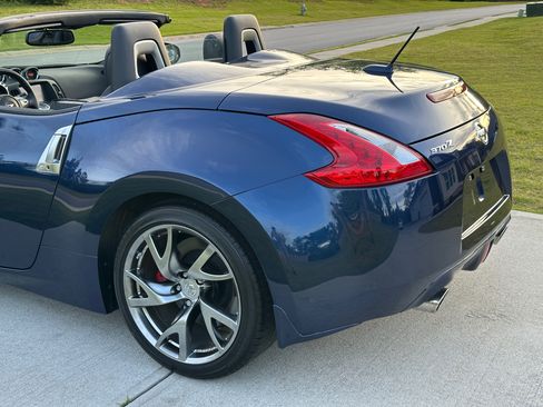 Used 2013 Nissan 370Z Touring Sport image 5