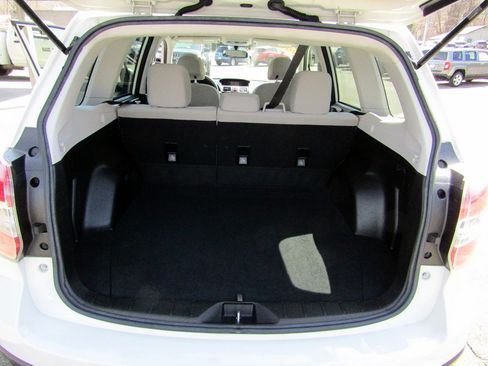 Used 2016 Subaru Forester 2.5i image 11