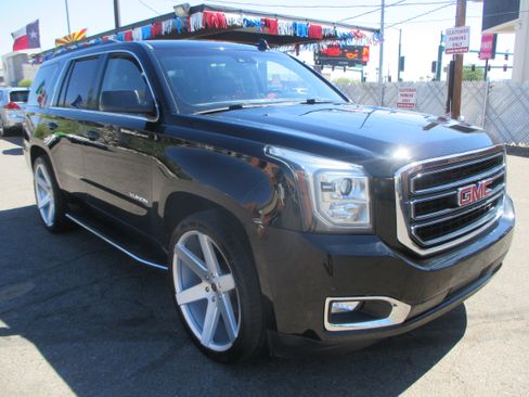 Used 2020 GMC Yukon SLT Sport Utility 4D RWD image 21