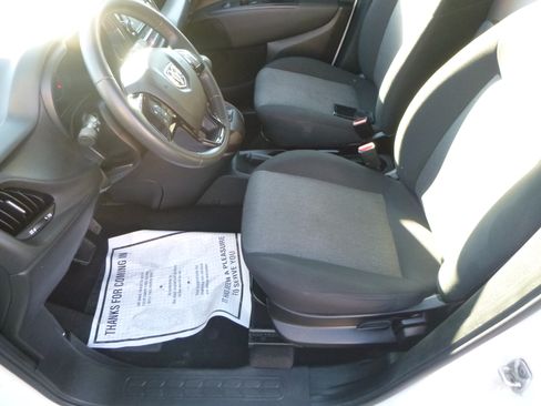 Used 2020 RAM ProMaster City SLT image 14