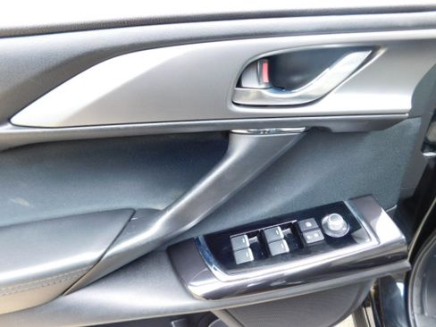 Used 2017 MAZDA CX-9 Sport image 13