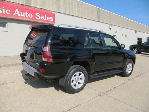 Used 2004 Toyota 4Runner 4WD image 7