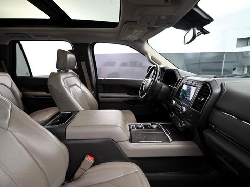 Used 2020 Ford Expedition Limited image 41